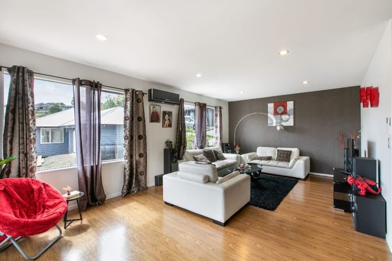 Photo of property in 113e Sunnyside Road, Sunnyvale, Auckland, 0612