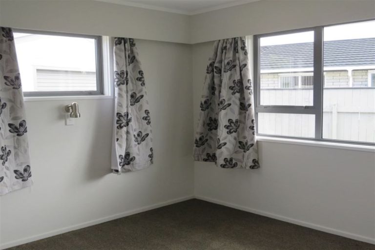 Photo of property in 68 Kennedy Drive, Levin, 5510