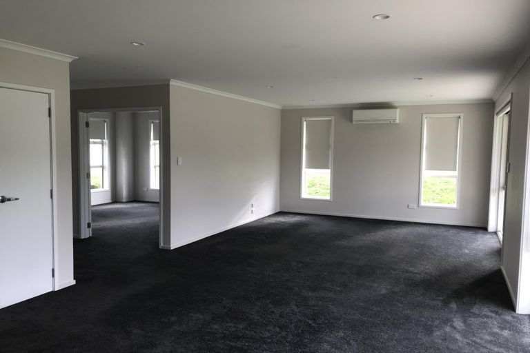 Photo of property in 2 Balmore Crescent, Pokeno, 2402