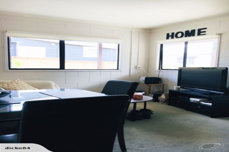 Photo of property in 33a Kauri Road, Stanmore Bay, Whangaparaoa, 0932