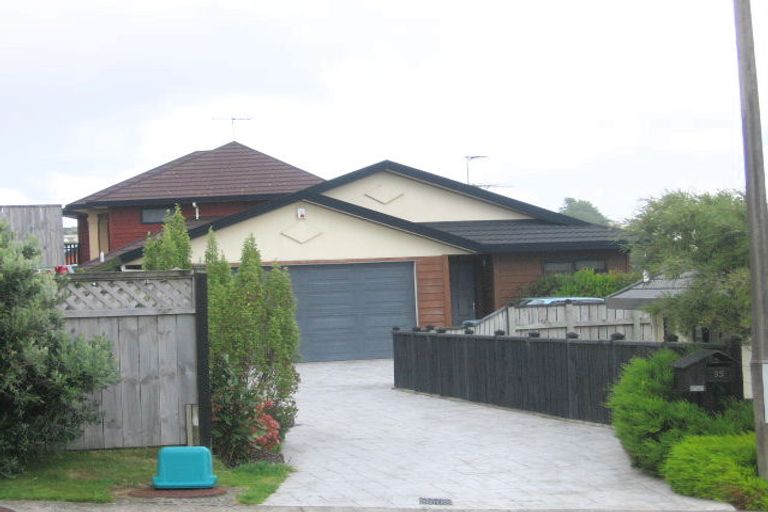 Photo of property in 35 Peppertree Lane, Woodridge, Wellington, 6037