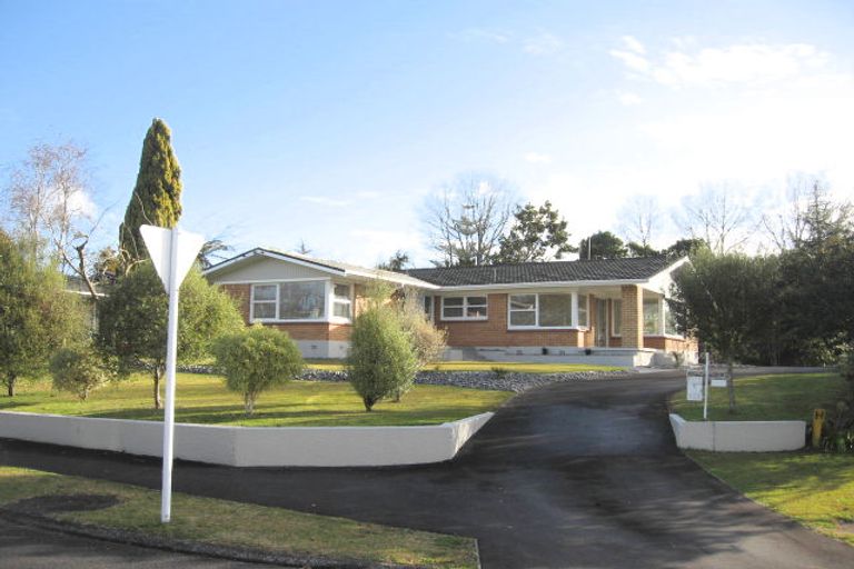 Photo of property in 2 Balfour Crescent, Riverlea, Hamilton, 3216