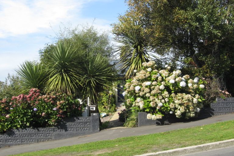 Photo of property in 61 Middleton Road, Kew, Dunedin, 9012