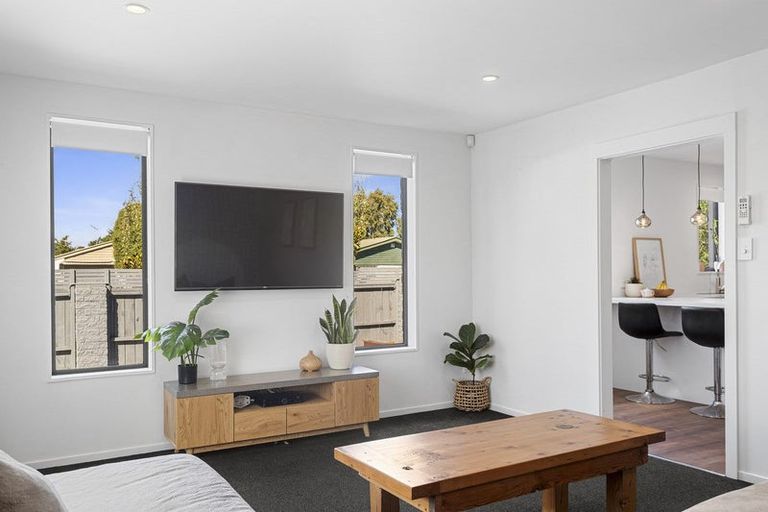 Photo of property in 1/33 Oldwood Street, Bishopdale, Christchurch, 8053