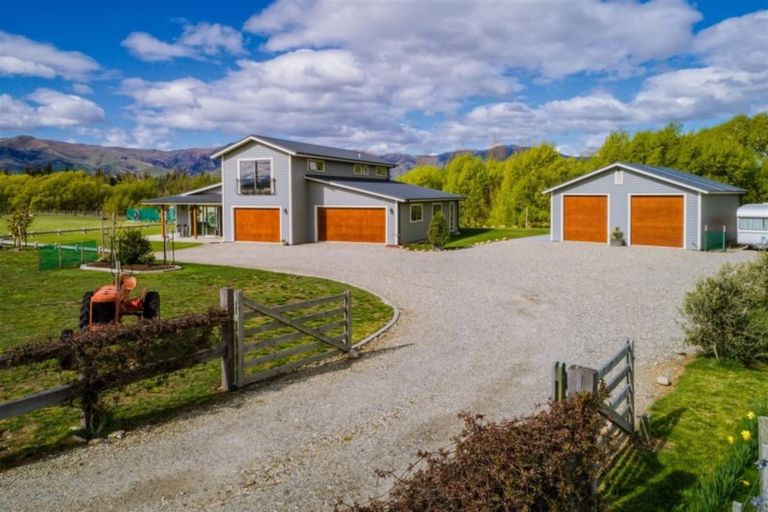 Photo of property in 26 Church Road, Luggate, Cromwell, 9383