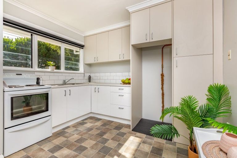 Photo of property in 4/6 Ruahine Street, Trentham, Upper Hutt, 5018