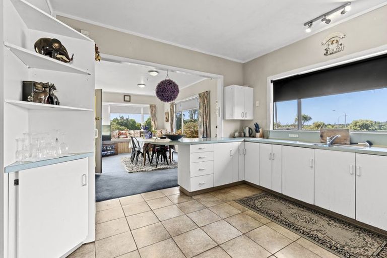 Photo of property in 1416 Devon Road, Brixton, Waitara, 4382