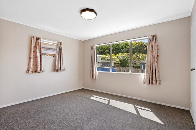 Photo of property in 11 Gainsborough Grove, Belmont, Lower Hutt, 5010
