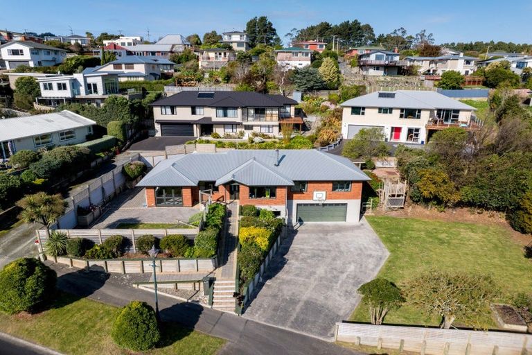 Photo of property in 206 Somerville Street, Shiel Hill, Dunedin, 9013