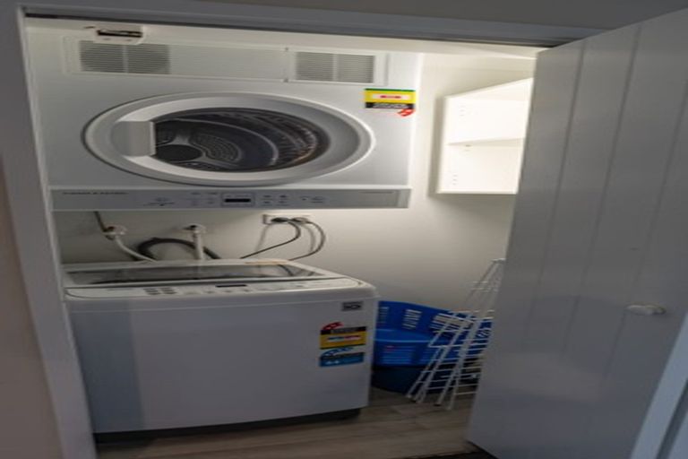 Photo of property in 64 Motuhara Road, Plimmerton, Porirua, 5026