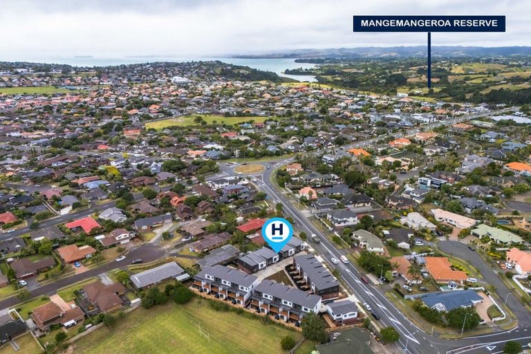 Photo of property in 4/800 Chapel Road, Northpark, Auckland, 2016