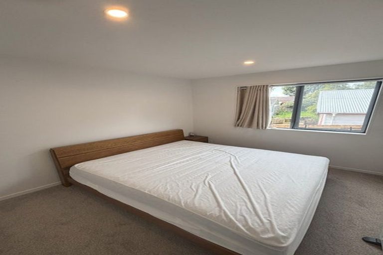 Photo of property in 49e Oaktree Avenue, Browns Bay, Auckland, 0630