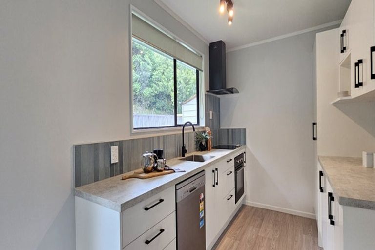 Photo of property in 2/32 Eldon Grove, Taita, Lower Hutt, 5019