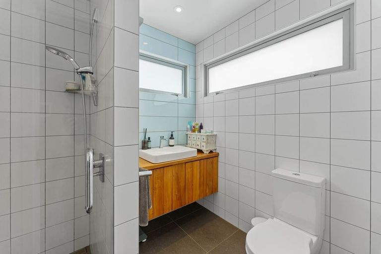 Photo of property in 31 Rauparaha Street, Waikanae Beach, Waikanae, 5036