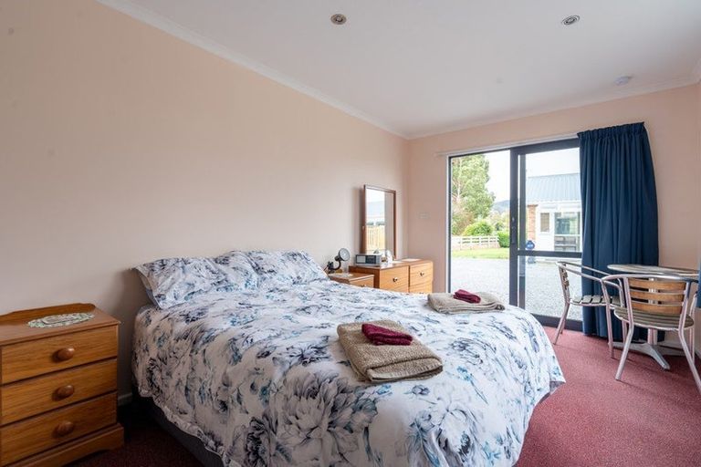 Photo of property in 58 Tokoiti Road, Milton, 9220