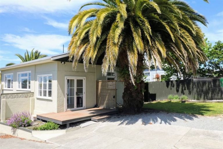 Photo of property in 28 Regent Street, West End, Timaru, 7910
