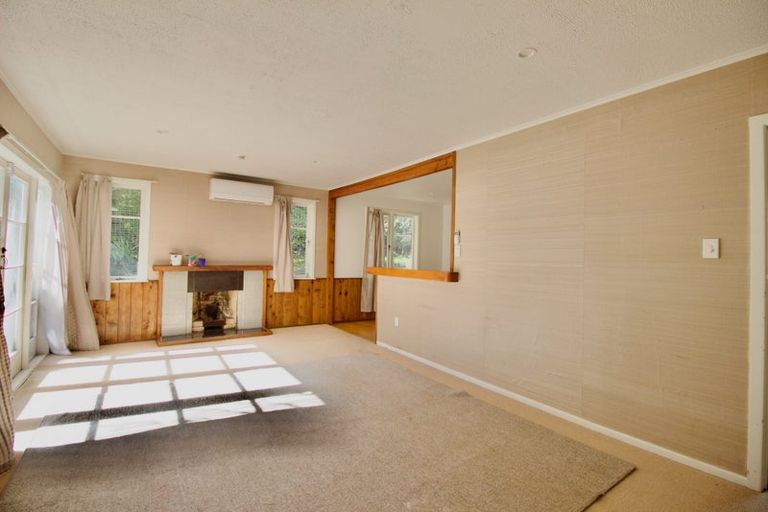 Photo of property in 5 Norman Road, Titirangi, Auckland, 0604