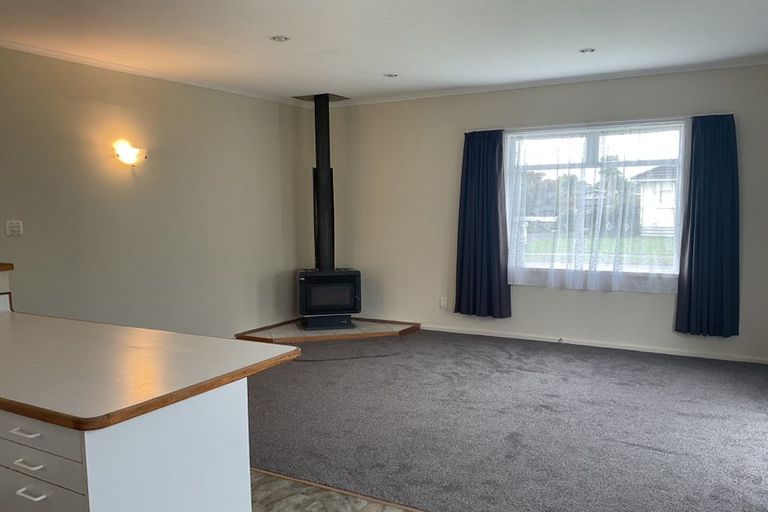 Photo of property in 1 Colonel Place, Featherston, 5710