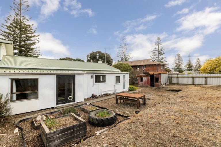 Photo of property in 20 Pukeko Place, Westshore, Napier, 4110