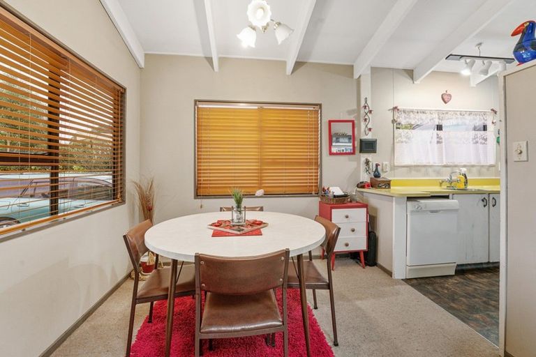 Photo of property in 17 Oriwa Crescent, Otaki, 5512