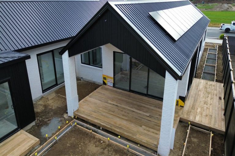 Photo of property in 72 Hugo Shaw Drive, Cambridge, 3434