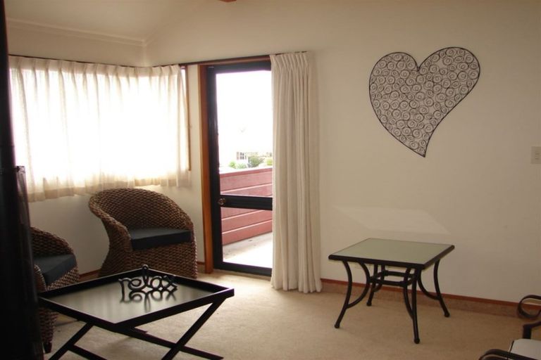 Photo of property in 22 Myrtle Drive, Omokoroa, 3114