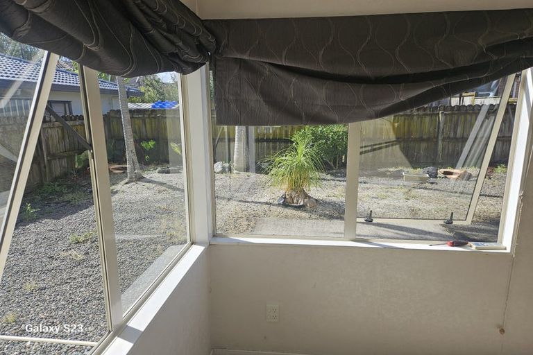Photo of property in 22 Attymon Lane, East Tamaki, Auckland, 2016