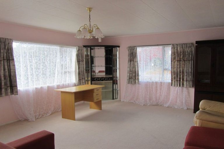 Photo of property in 26 Santiago Crescent, Unsworth Heights, Auckland, 0632