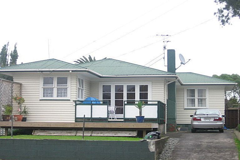 Photo of property in 1/5 Esperanto Road, Papatoetoe, Auckland, 2025