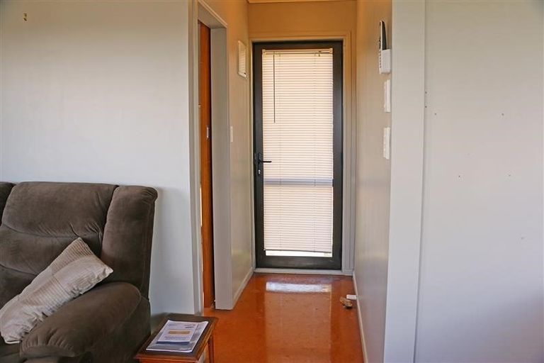 Photo of property in 5 Inca Place, Snells Beach, 0920