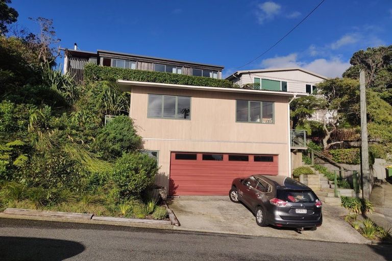 Photo of property in 33 Versailles Street, Karori, Wellington, 6012
