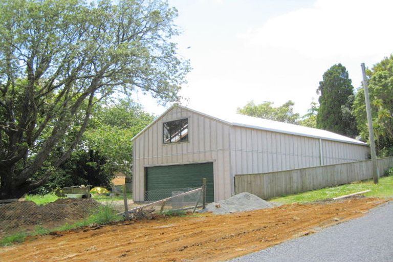 Photo of property in 184 Bombay Road, Bombay, 2675