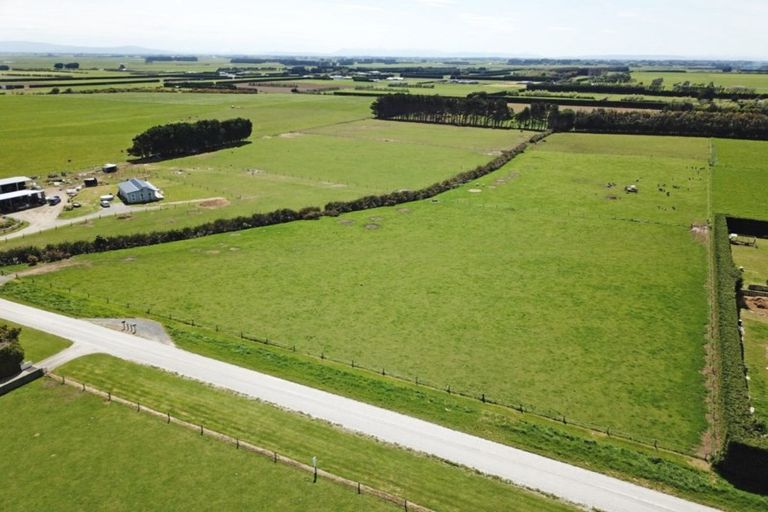 Photo of property in 237 Staunton Road, West Plains, Invercargill, 9879