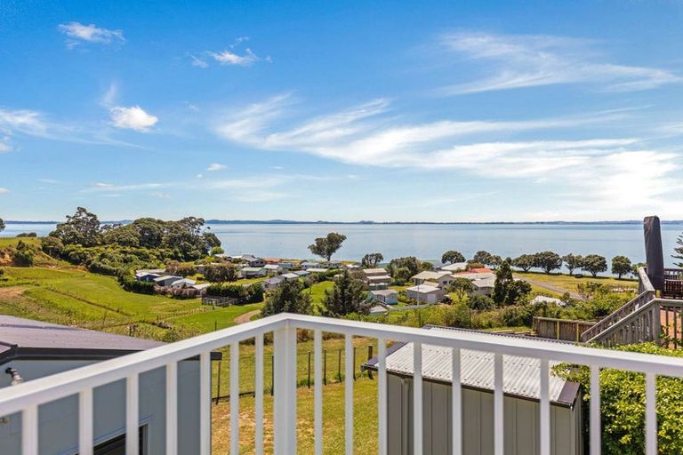 Photo of property in 499 Grahams Beach Road, Manukau Heads, Waiuku, 2684