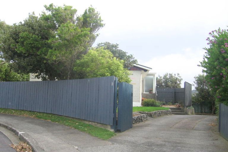 Photo of property in 7 Peach Tree Grove, Maungaraki, Lower Hutt, 5010