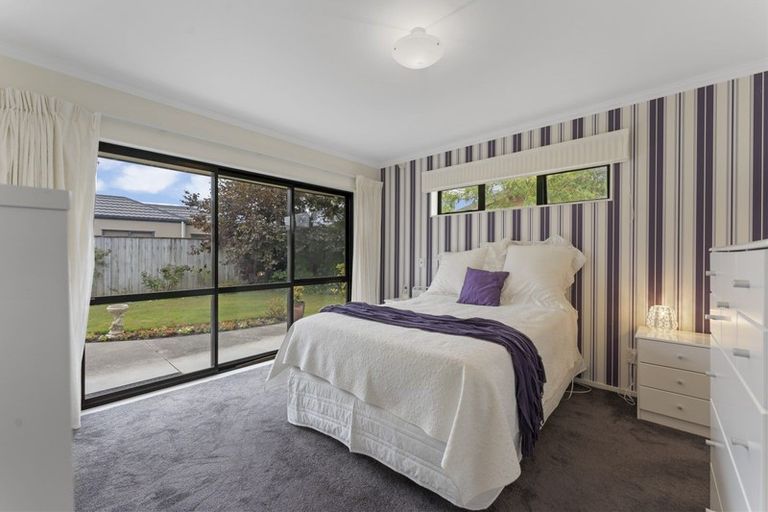 Photo of property in 8 Brookside Close, Highbury, Palmerston North, 4412