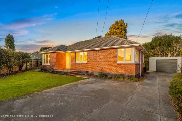 Photo of property in 5 Sealy Place, Bryndwr, Christchurch, 8053