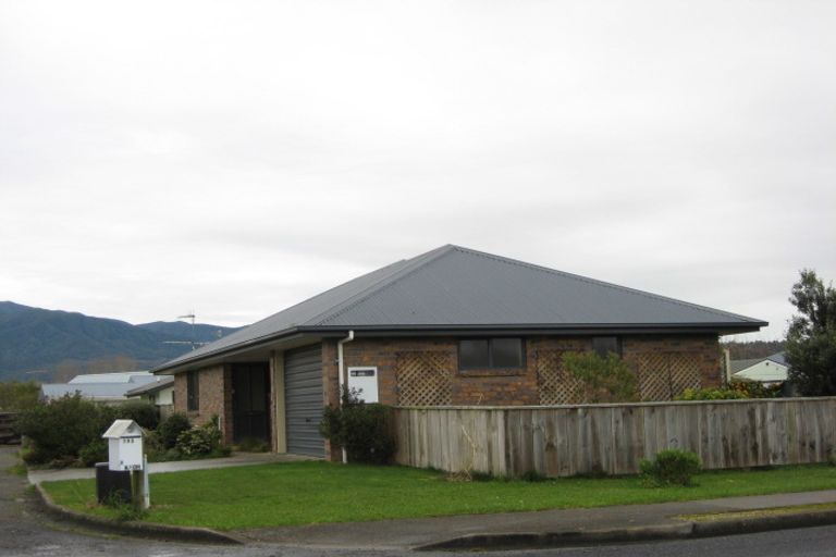 Photo of property in 195a Commercial Street, Takaka, 7110