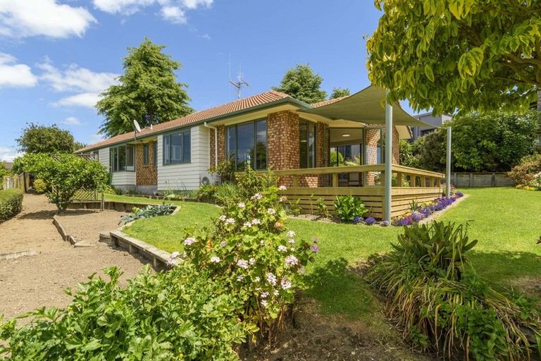 Photo of property in 4 Harlech Glen, Bethlehem, Tauranga, 3110