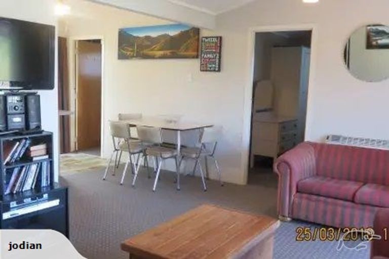 Photo of property in 28 Glenbrook Crescent, Twizel, 7901