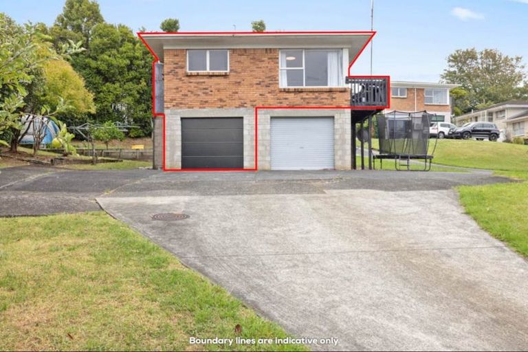 Photo of property in 2/20 Nigel Road, Browns Bay, Auckland, 0630