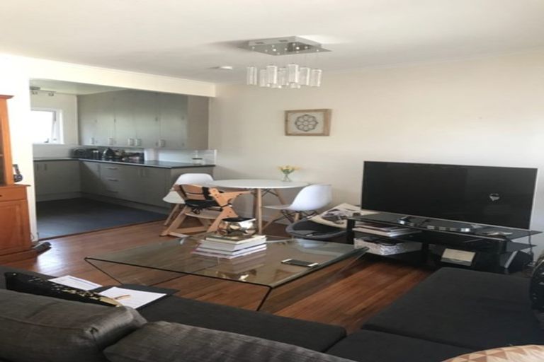 Photo of property in 2/1a Wade Avenue, Onehunga, Auckland, 1061