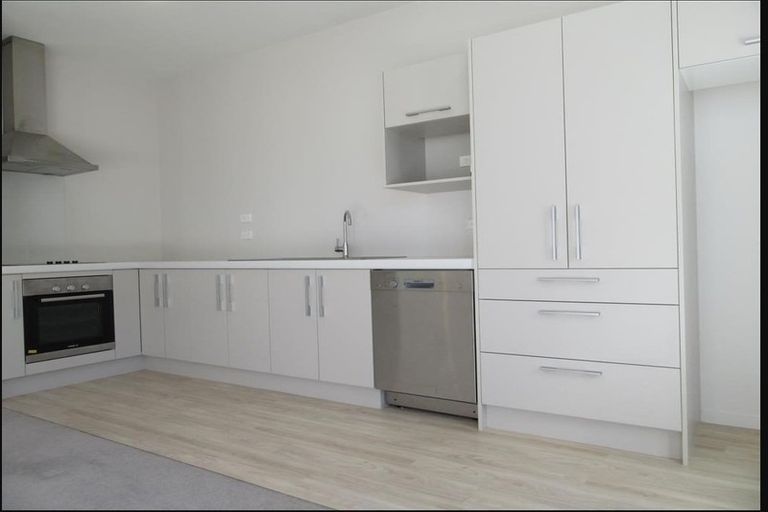 Photo of property in 11e Clarence Street South, Addington, Christchurch, 8024