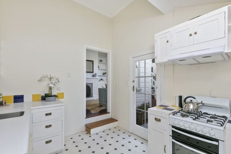 Photo of property in 7 Yale Road, Mount Cook, Wellington, 6021