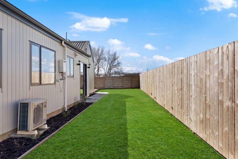 Photo of property in 1 Kentucky Blue Road, Karaka, 2580