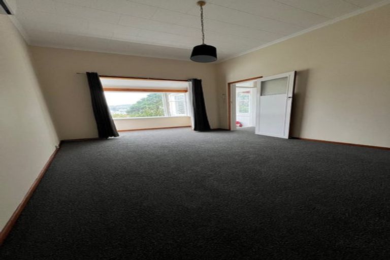 Photo of property in 17 Scarborough Terrace, Mount Victoria, Wellington, 6011