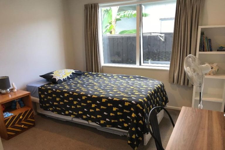 Photo of property in 21 Westerley Place, Long Bay, Auckland, 0630