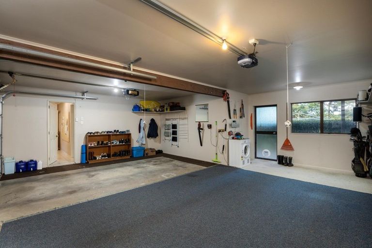 Photo of property in 13b Argyle Place, Highlands Park, New Plymouth, 4312