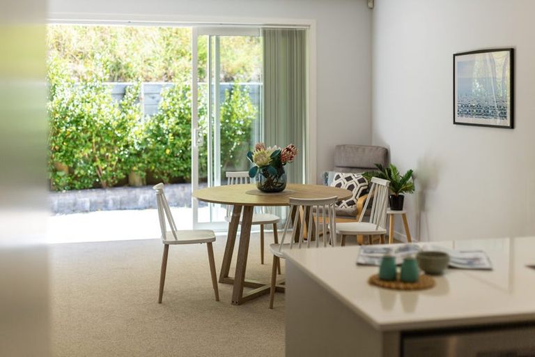 Photo of property in 47a Banks Boulevard, Whitby, Porirua, 5024