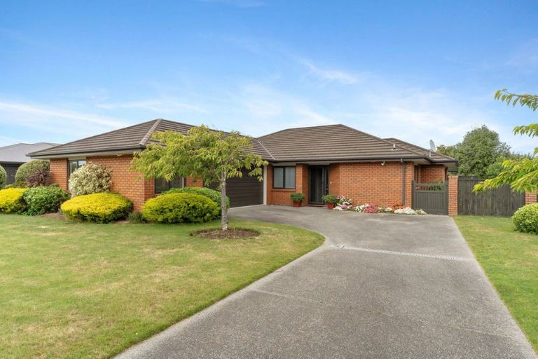 Photo of property in 40 Armstrong Avenue, Carterton, 5713